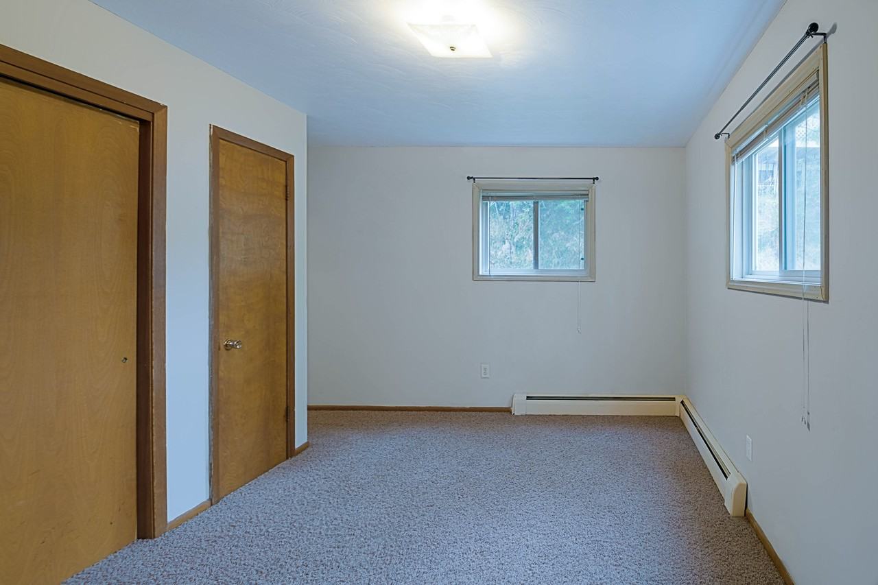 1123 11th Street NW - Photo 4 of 6