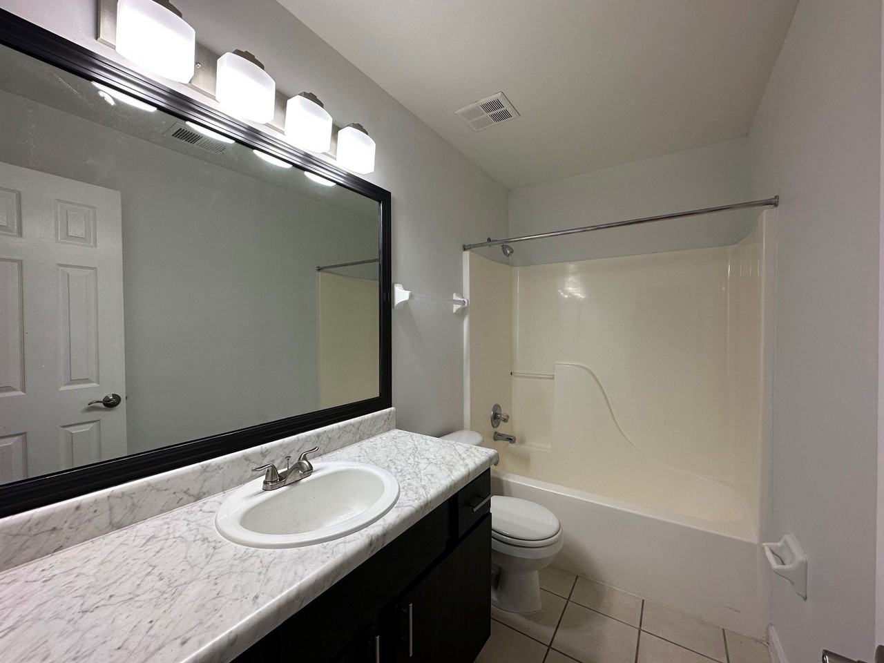 Fountain Square Apartments - Photo 2 of 7