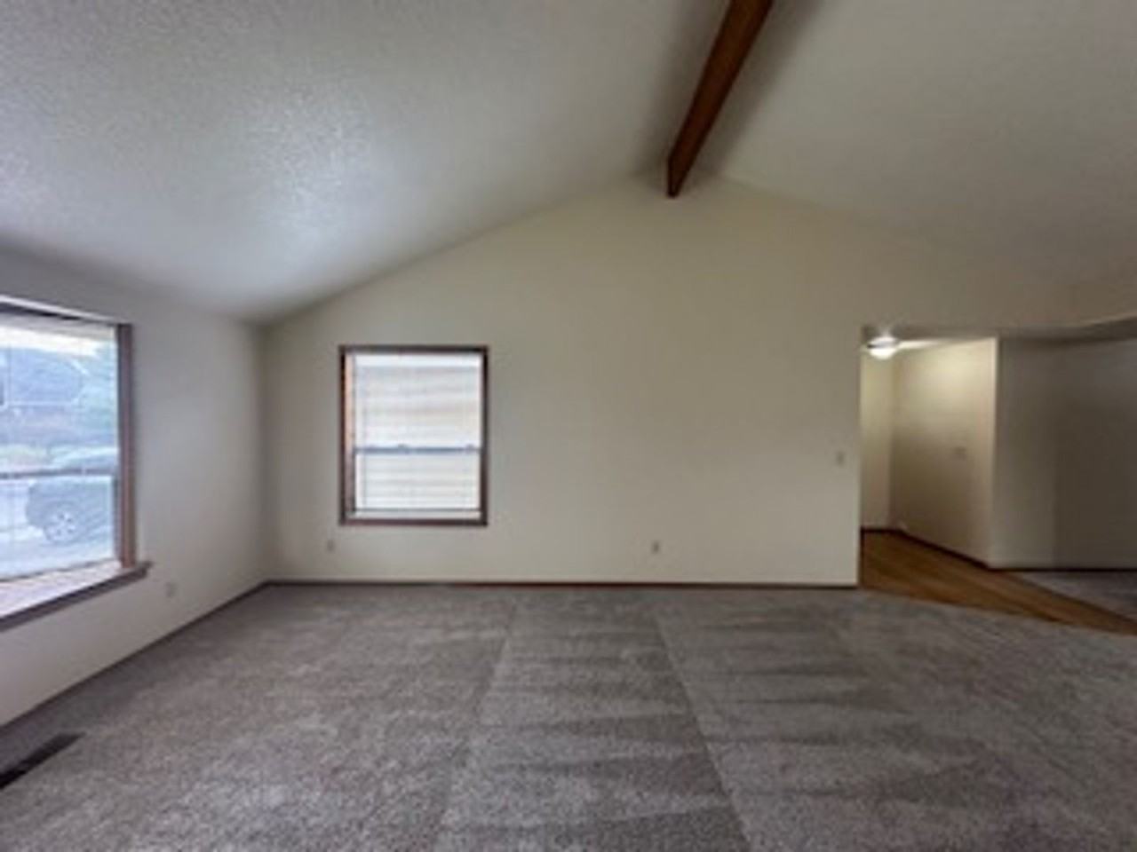 16265 Nw Lyndel Ln - Photo 4 of 20