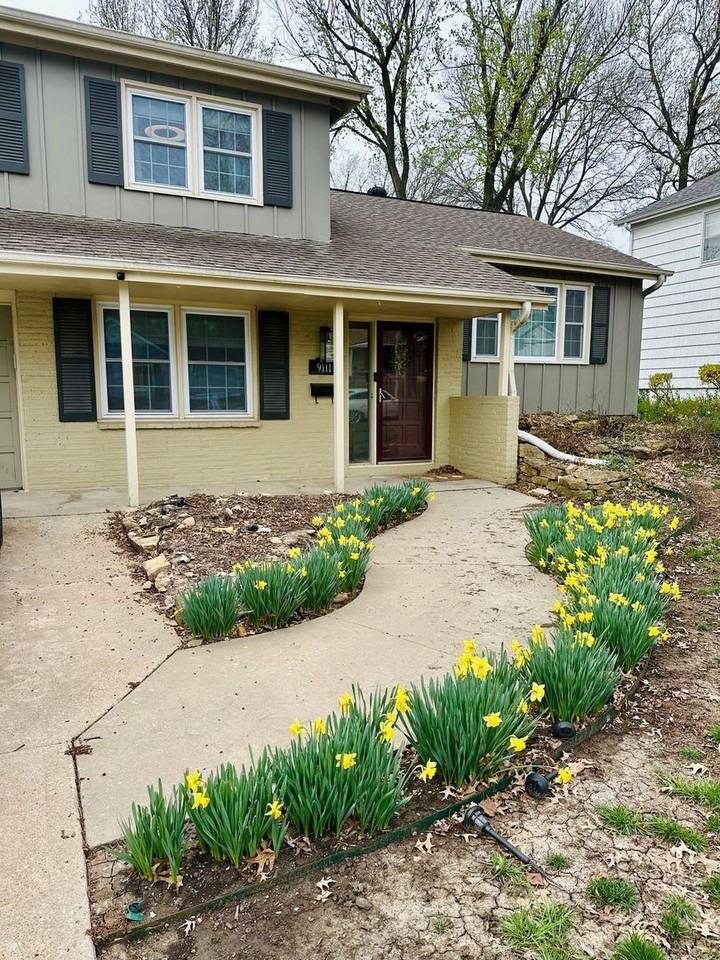 9111 W 90th St - Photo 2 of 26