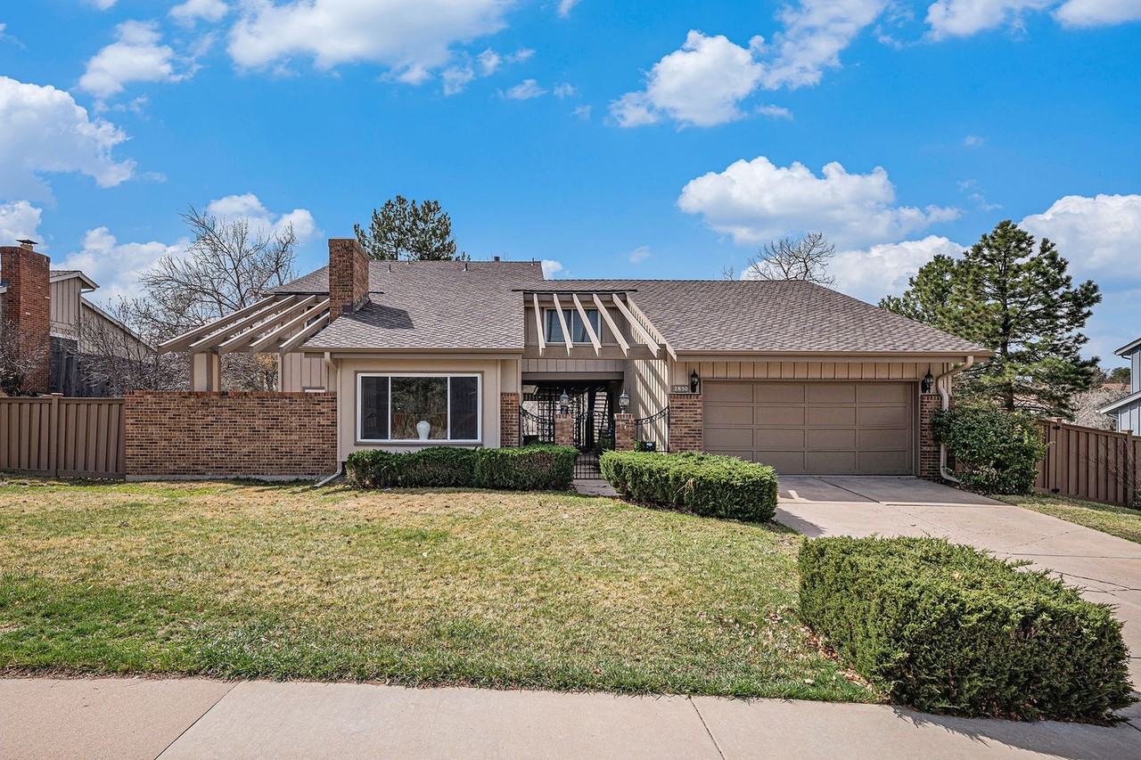 2850 E Easter Ave - Photo 2 of 22