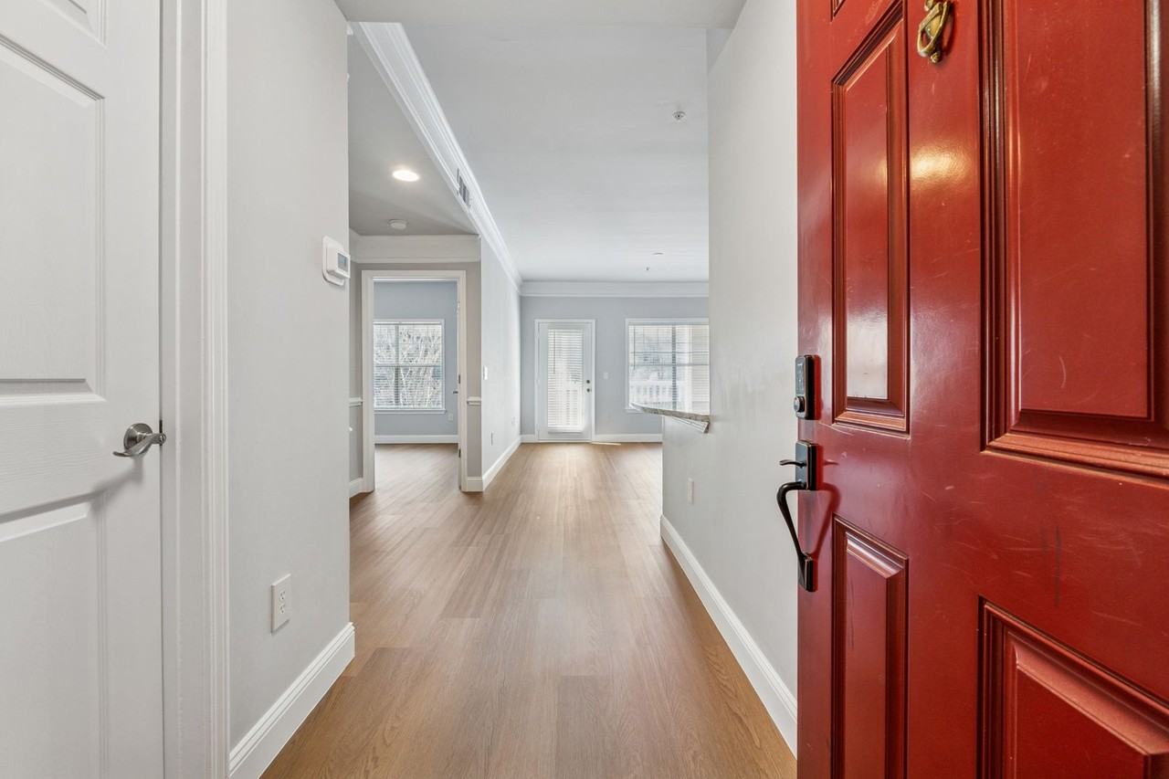 2700 Pine Tree Rd Ne #1115 - Photo 5 of 26