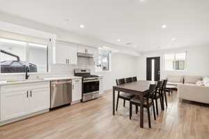 featured image of 1326 W 35th Pl