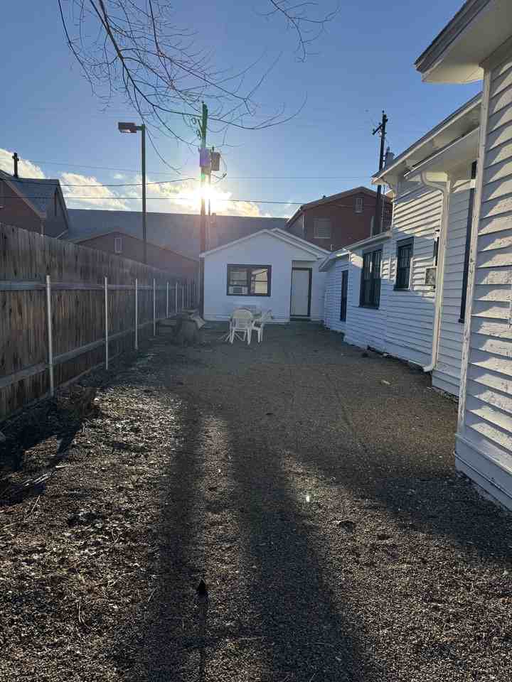 157 North 4th East Street - Photo 3 of 20