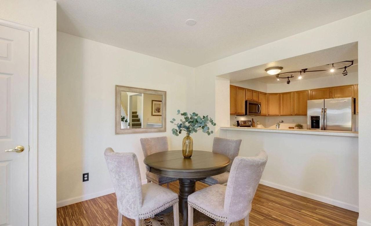2120 Timber Creek Dr Apt H4 - Photo 3 of 19