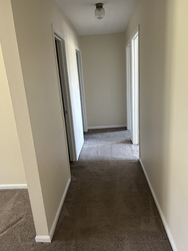 43 Koncer Dr 8 - Photo 7 of 11