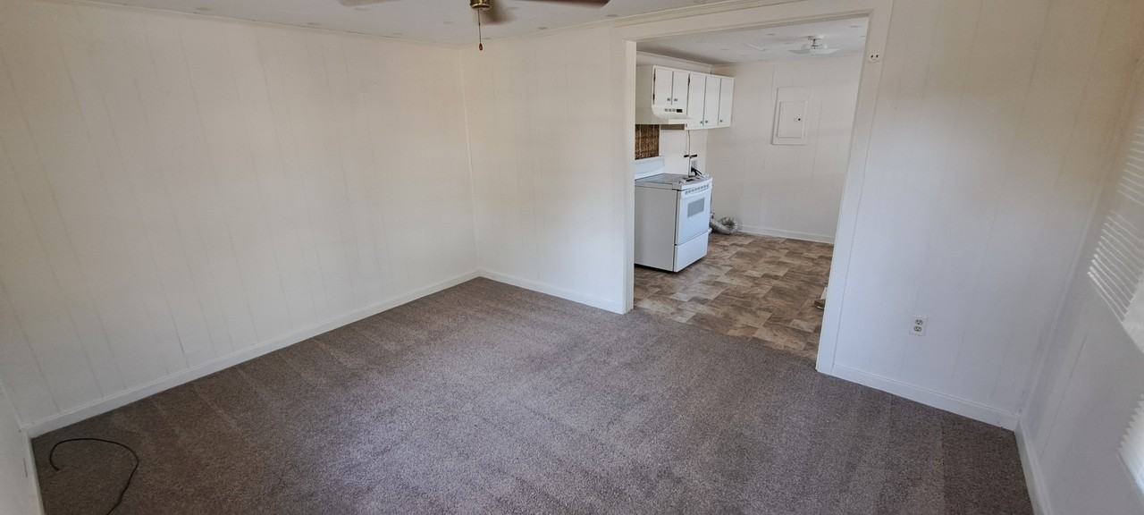 2306 Bay Street - Photo 2 of 7