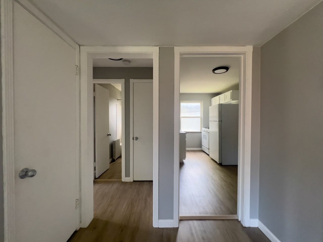 10306 Shaker Boulevard - Photo 3 of 7