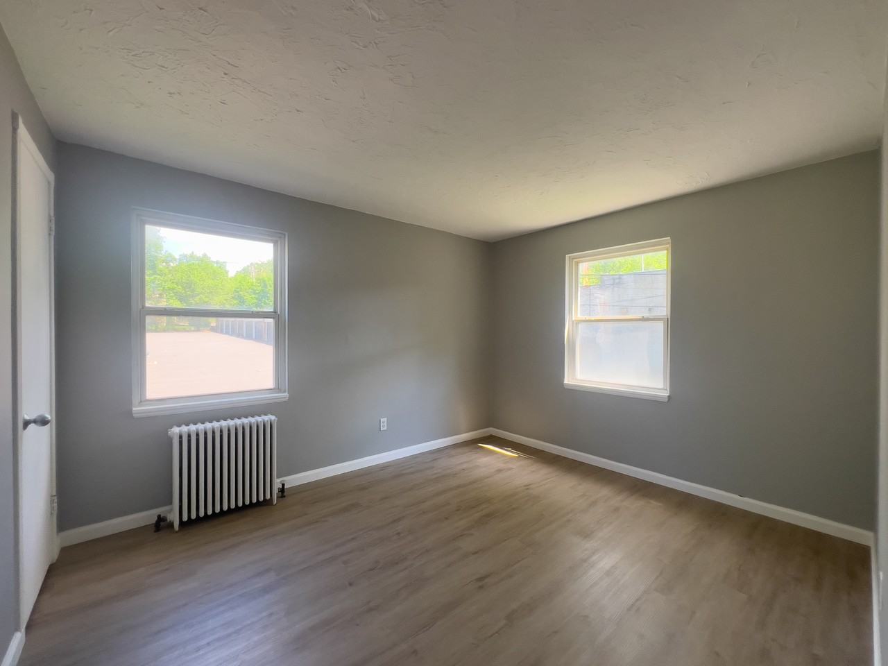 10306 Shaker Boulevard - Photo 6 of 7