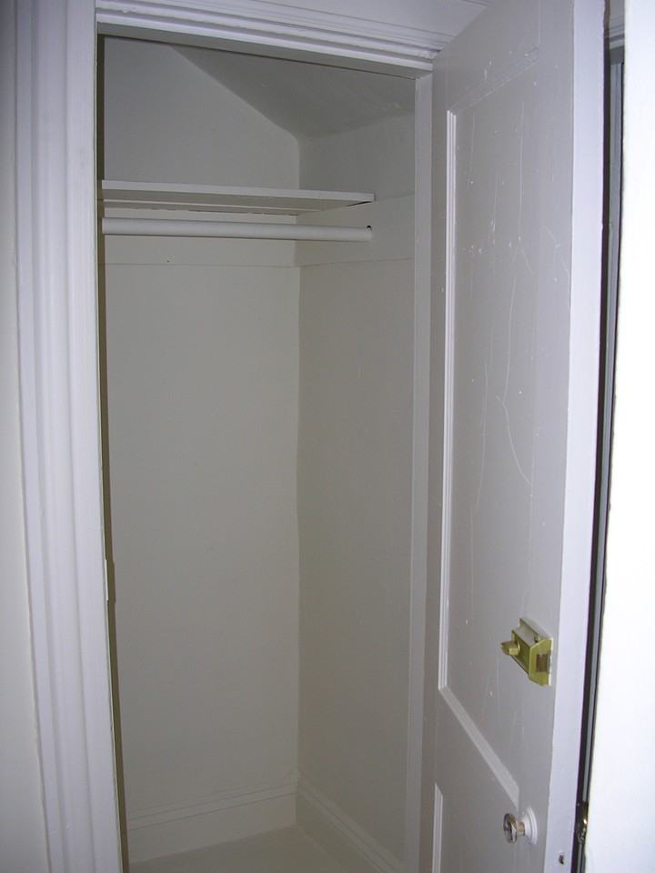 211 Park Drive - Photo 7 of 42