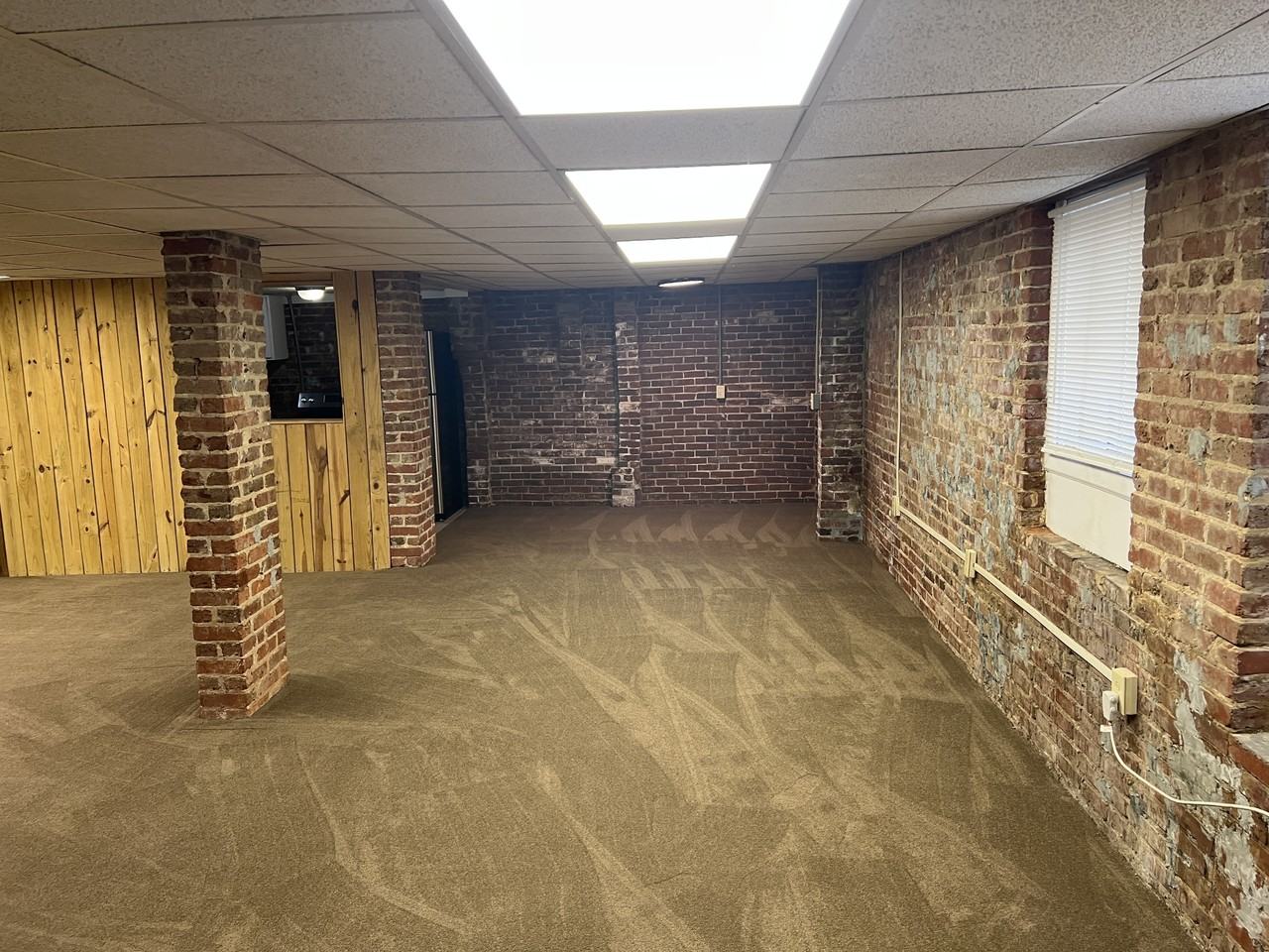 6 Courthouse Square - Photo 3 of 17