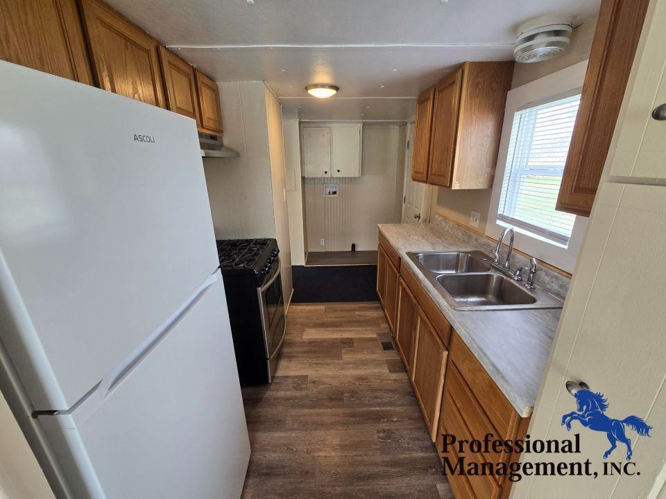 819 Heights Ln - Photo 5 of 7