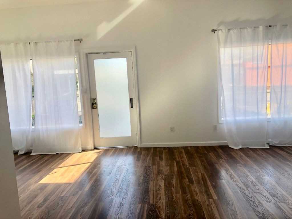 2158 Slater St - Photo 7 of 23