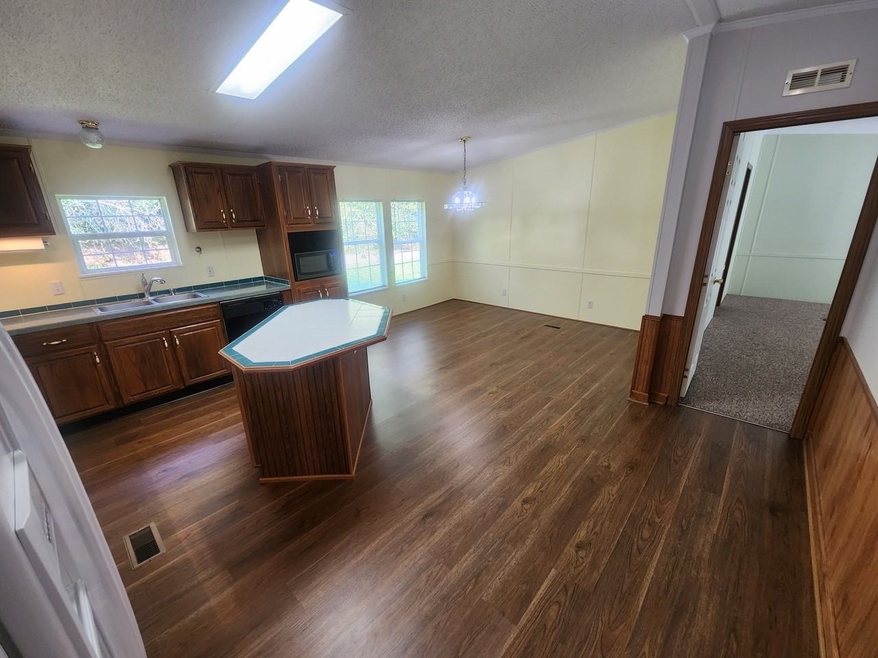 1028 Mayflower Rd #NA - Photo 3 of 17