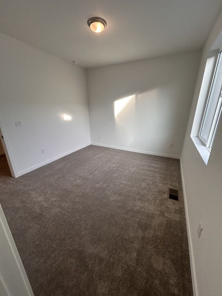 14555 W 91st Ave #C - Photo 2 of 8