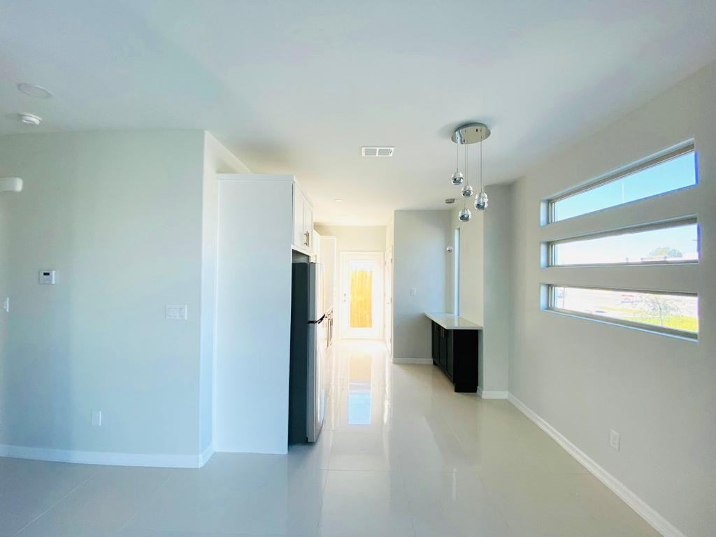 204 W Saint Helena Ave #2 - Photo 7 of 8