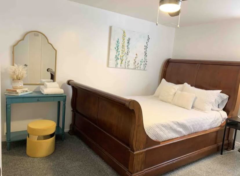 184 Young Ct #NA - Photo 3 of 14