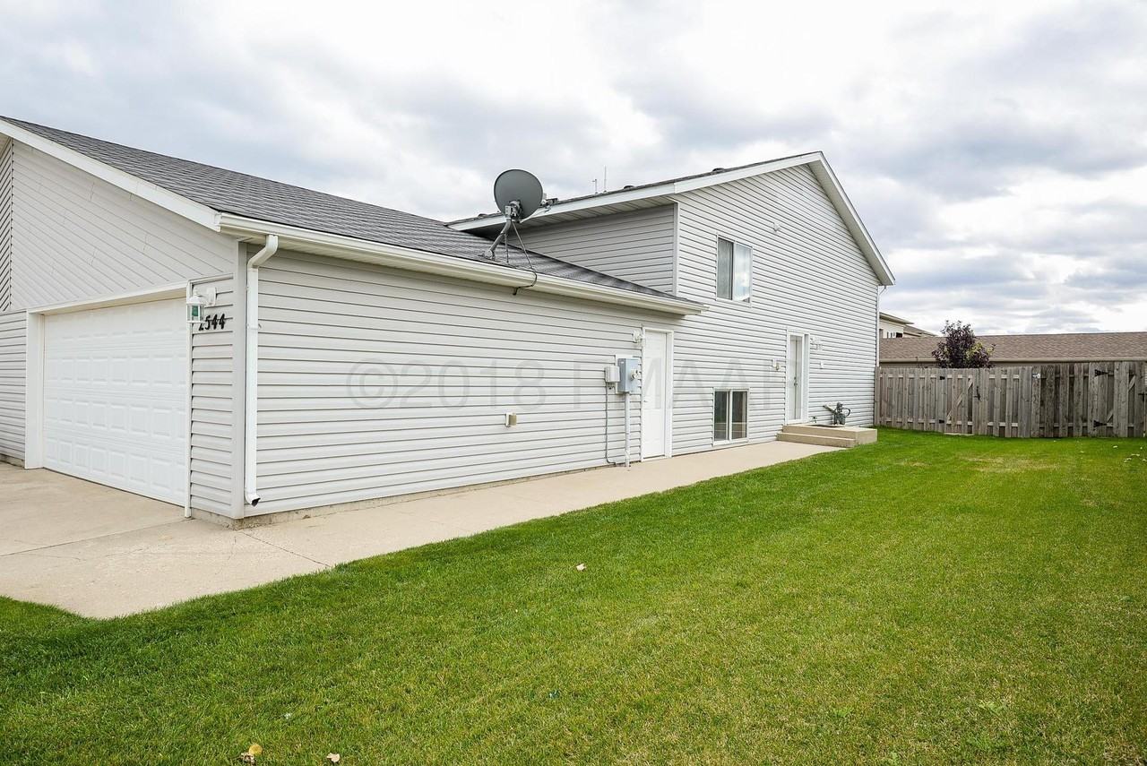 2544 Amber Valley Ct S #NA - Photo 2 of 20