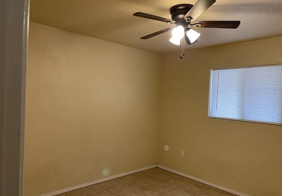 1801 S Santa Barbara St - Photo 4 of 9