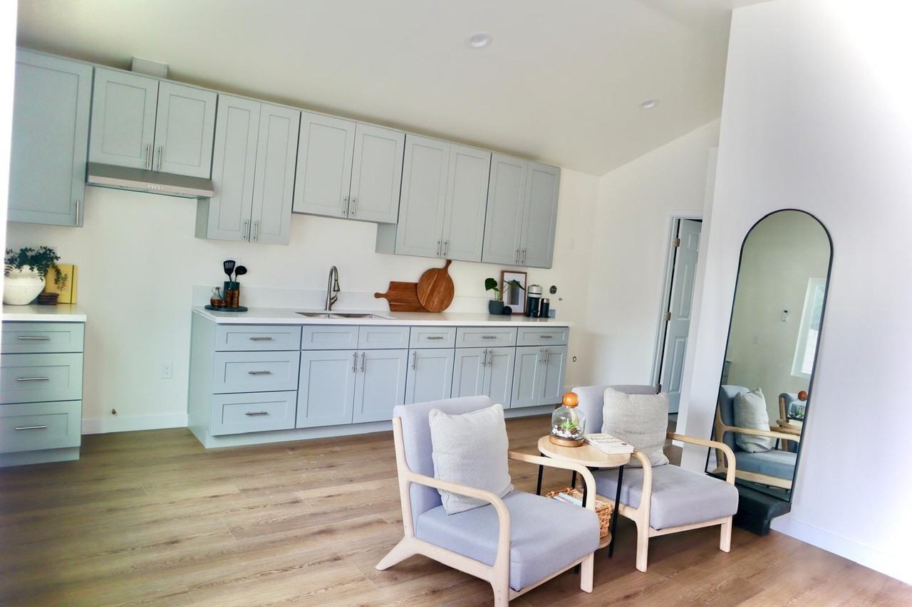 8310 Greenleaf Ave #NA - Photo 3 of 18