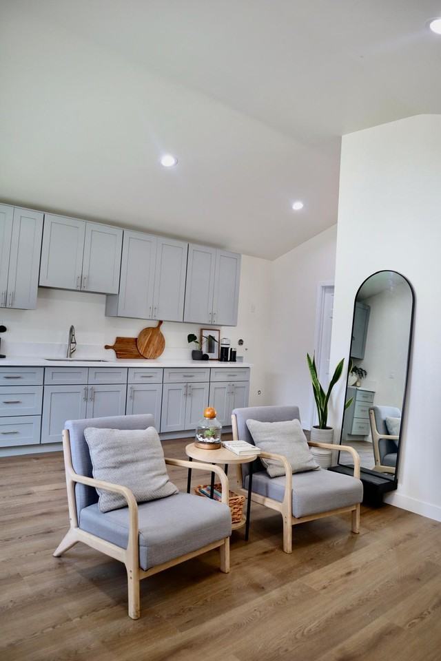 8310 Greenleaf Ave #NA - Photo 4 of 18