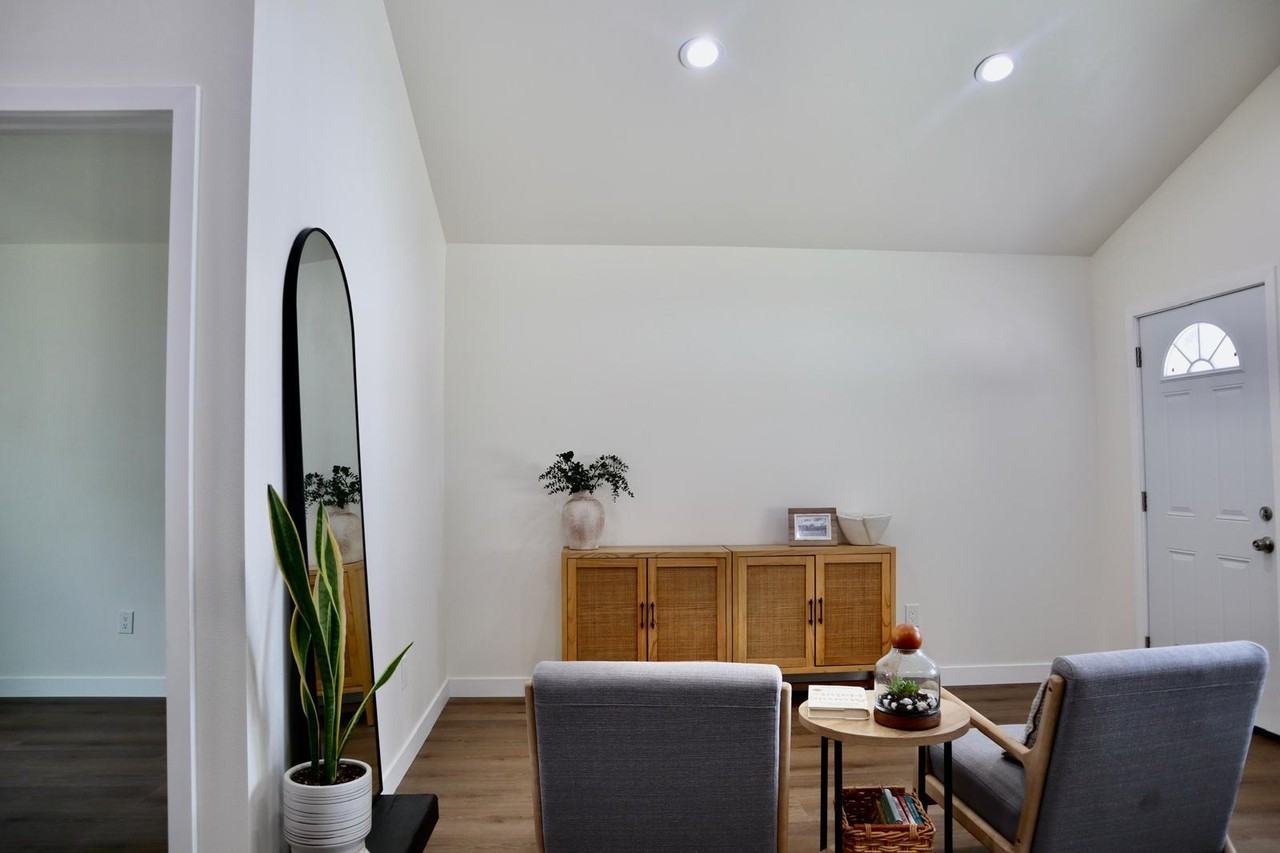 8310 Greenleaf Ave #NA - Photo 6 of 18
