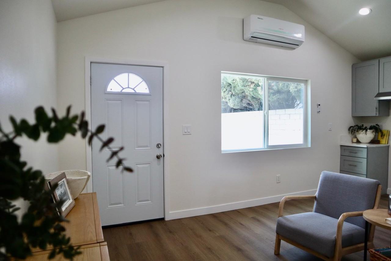 8310 Greenleaf Ave #NA - Photo 7 of 18