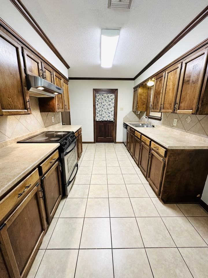 102 Cindy Dr #NA - Photo 4 of 16
