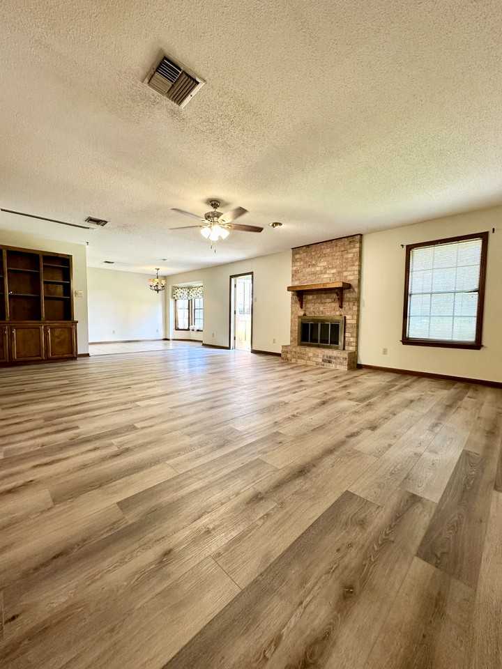 102 Cindy Dr #NA - Photo 5 of 16