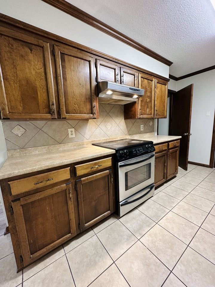 102 Cindy Dr #NA - Photo 7 of 16