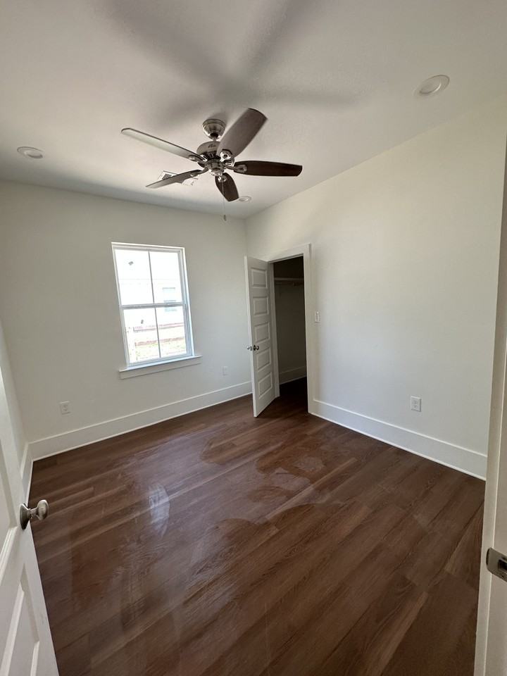 462 S 1st St #NA - Photo 3 of 13