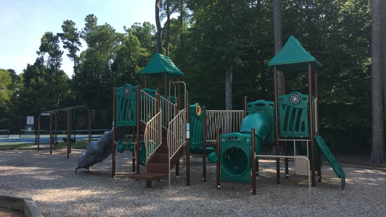 5605 Whisperwood Dr #NA - Photo 5 of 8