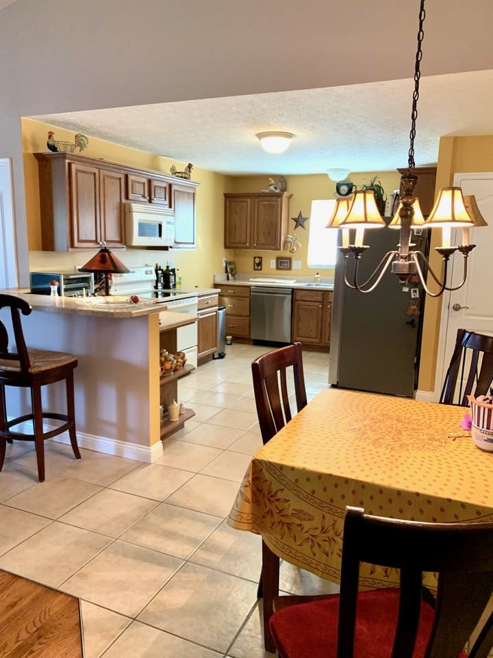 420 Brandon Dr #NA - Photo 3 of 5