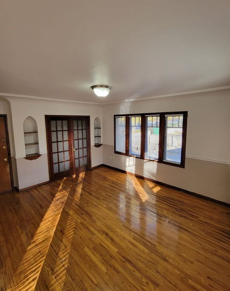 Graylynn Apartments - Photo 5 of 22