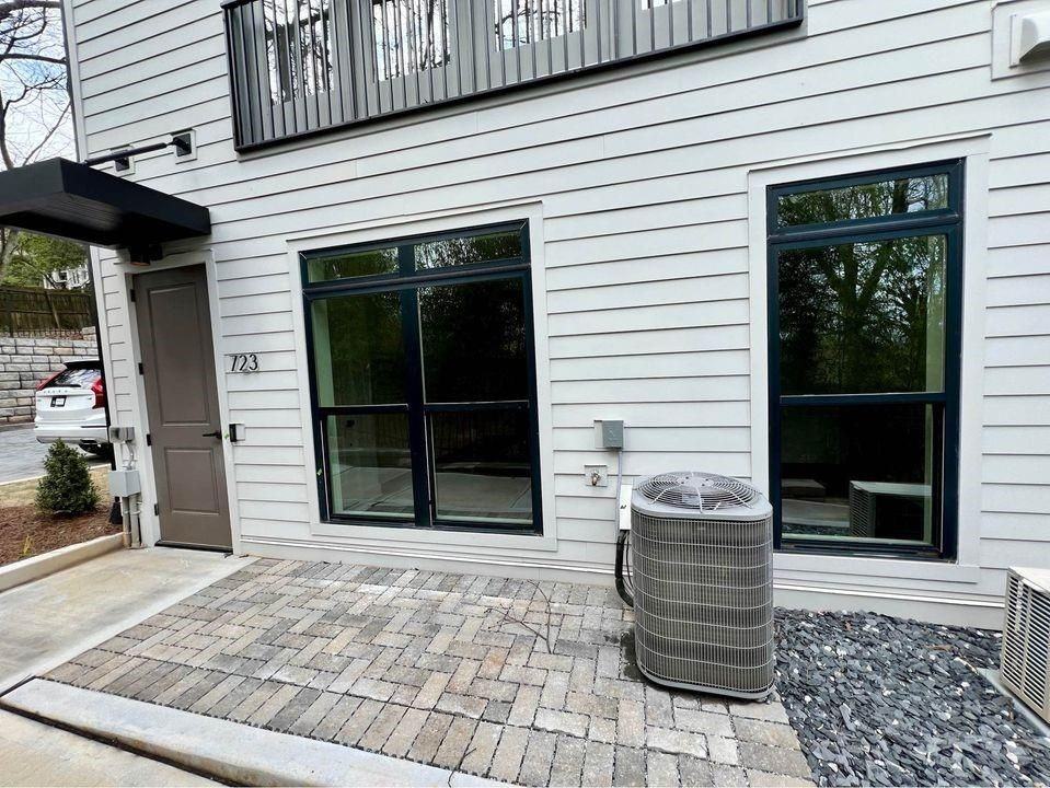 723 Eloise Way Se ##A - Photo 2 of 16