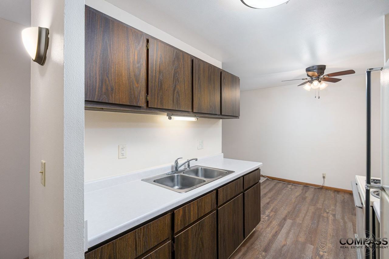 Half Moon Lake Apartments - Photo 3 of 50