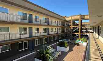 featured image of 500 Ximeno Ave