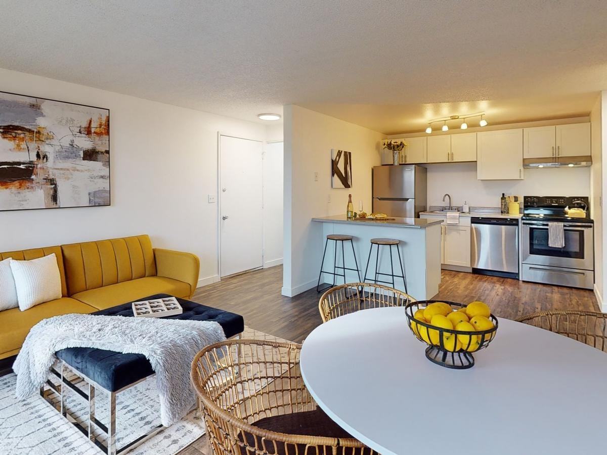 465 N Arthur St - Photo 3 of 11