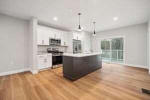 featured image of 32 Emerson Ave