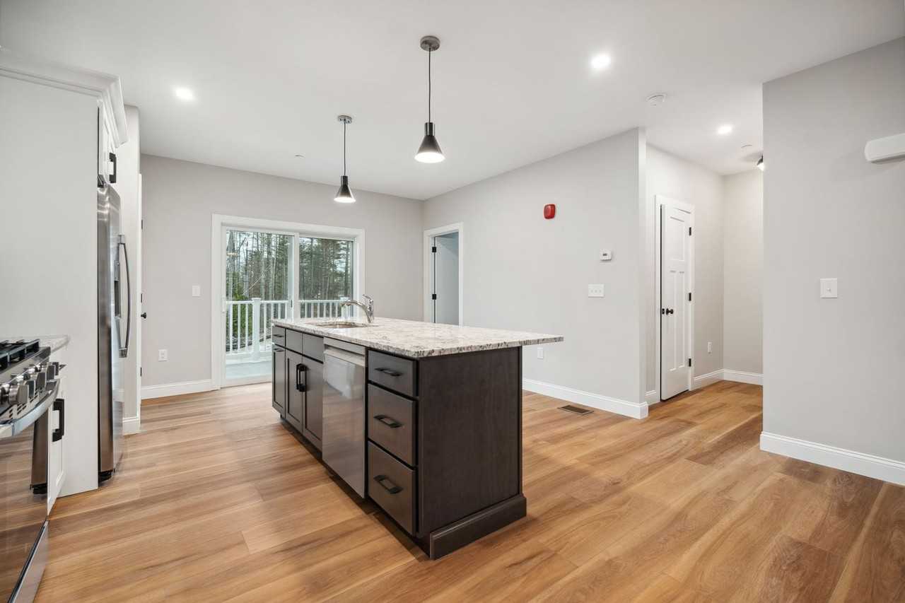 Bayberry Commons - Photo 7 of 50