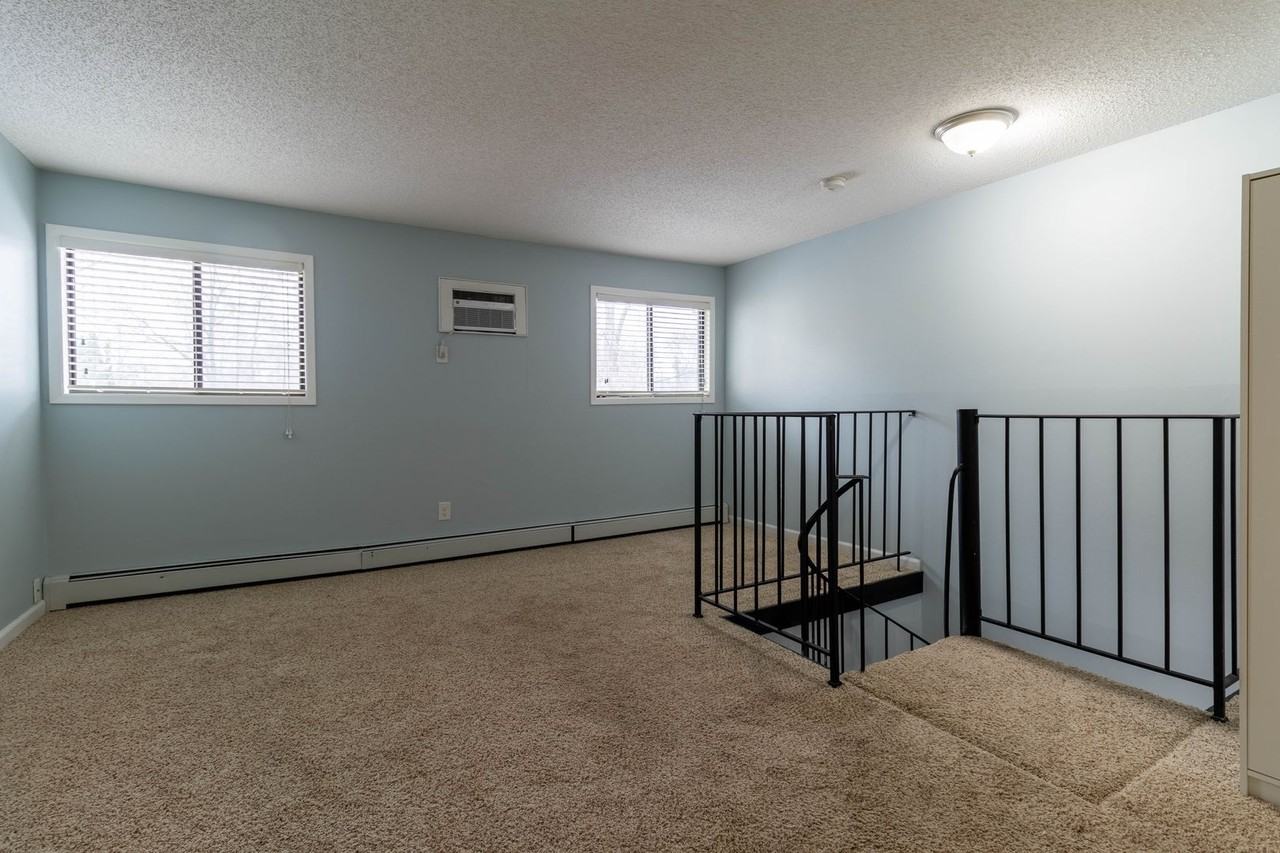 7336 72nd Ln N - Photo 6 of 18