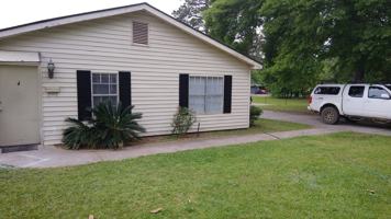 featured image of 1030 W 1st St