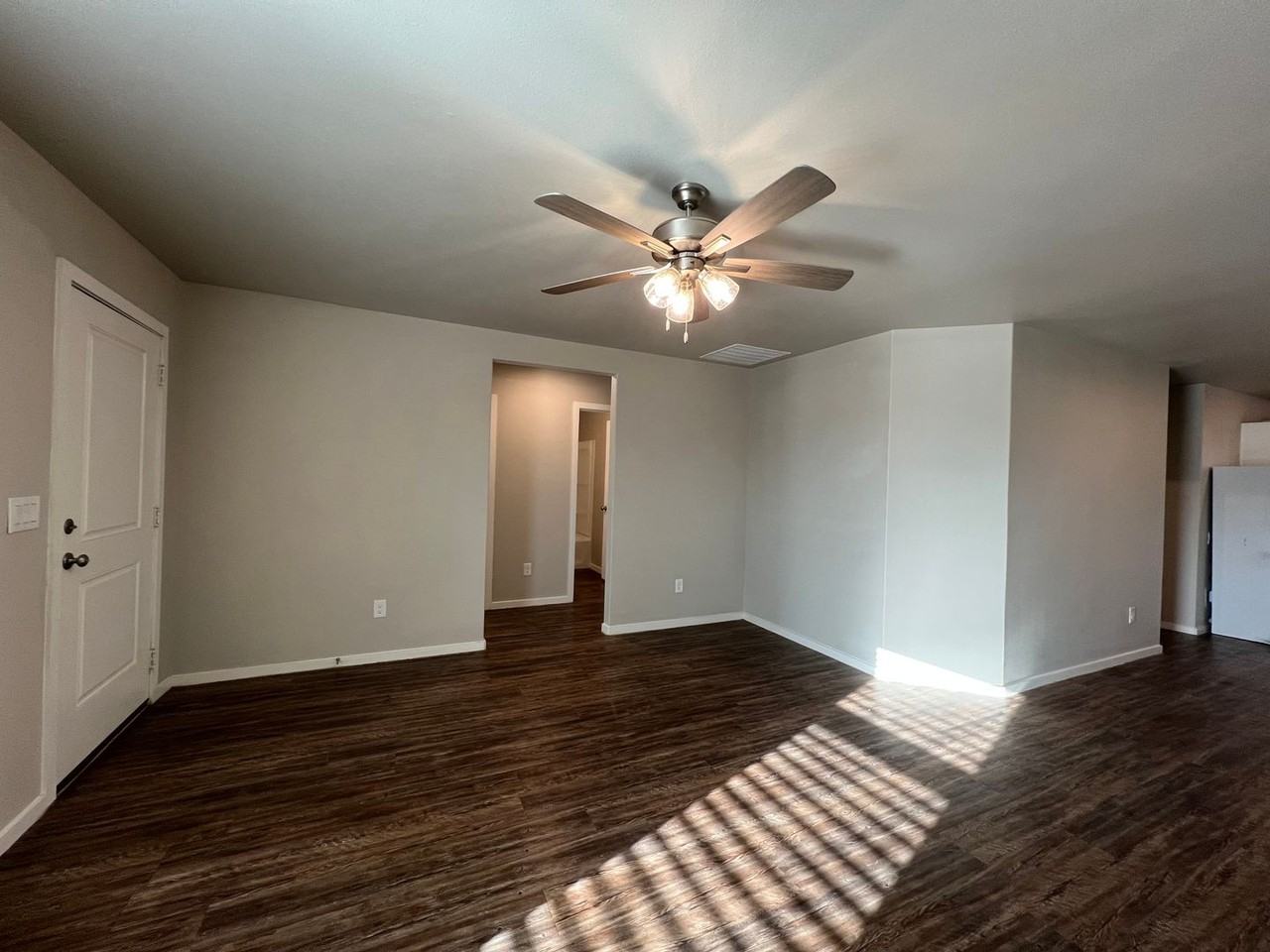 3507 Tiffin Ave - Photo 6 of 29