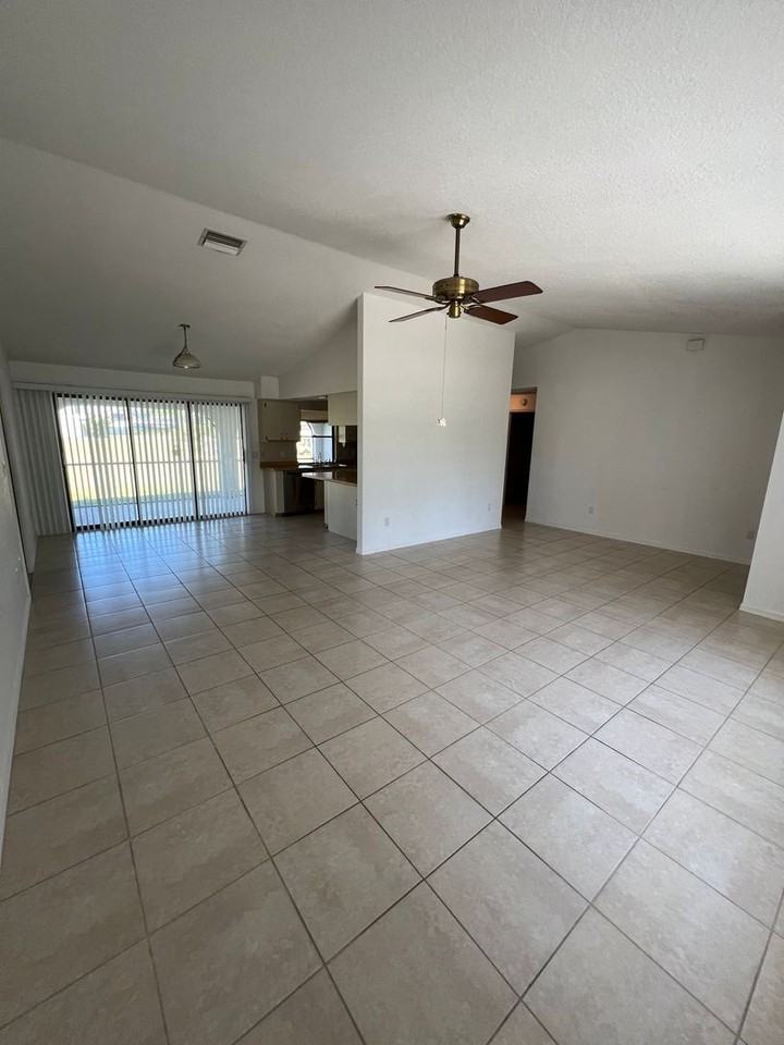 644 Jasmine Ave Nw - Photo 6 of 28