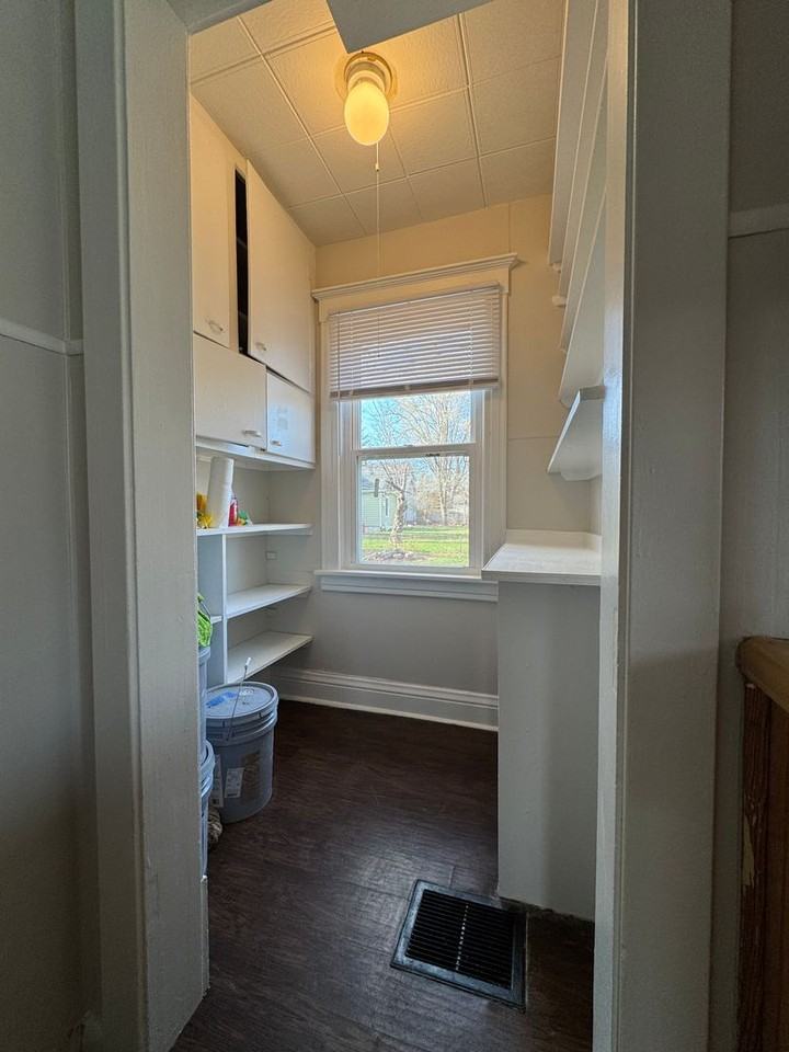 219 W Vine St - Photo 3 of 19