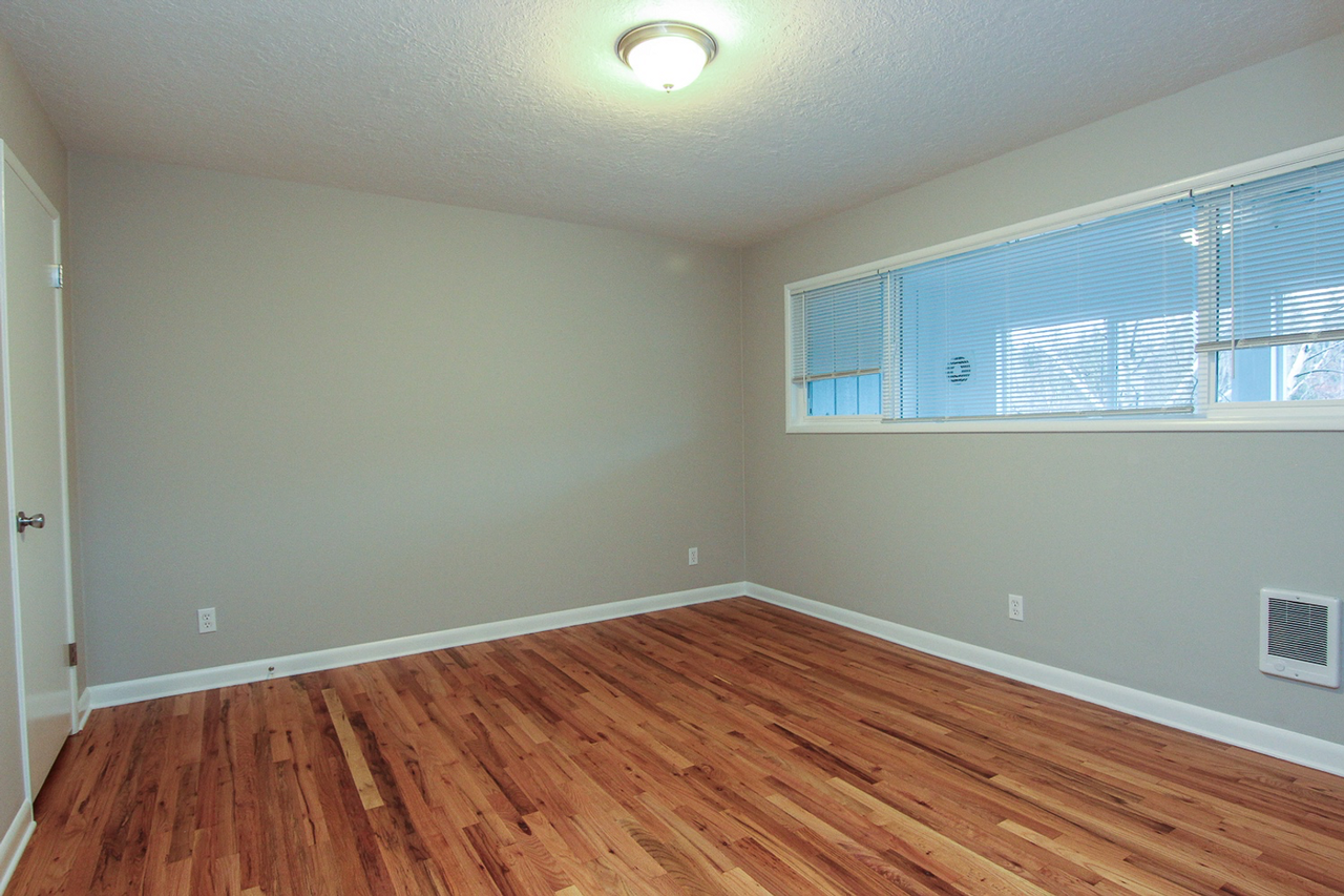 Raleigh Heights - Photo 6 of 10