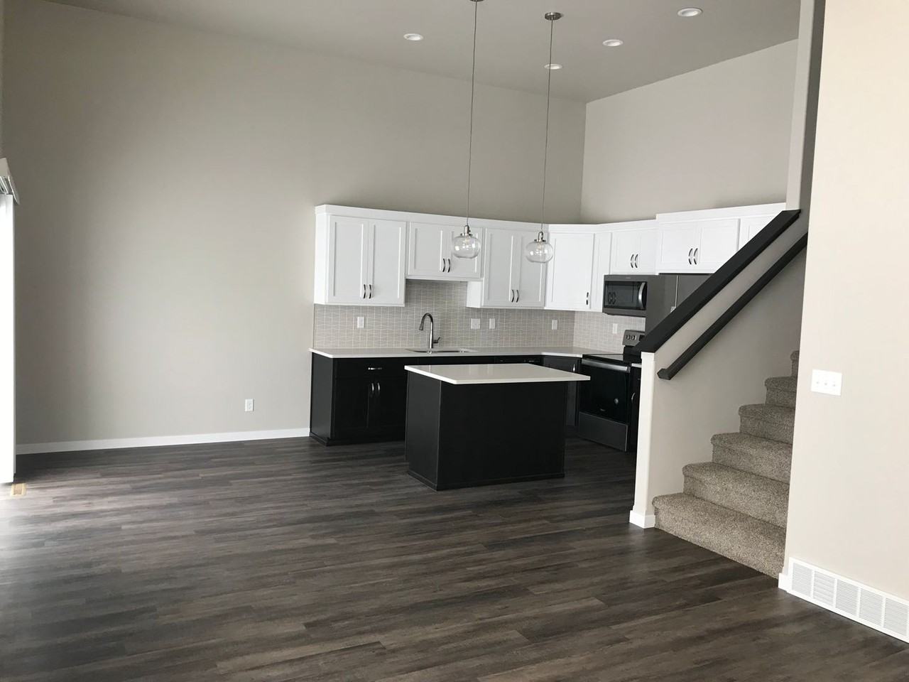 2115 Allison Ln - Photo 3 of 8