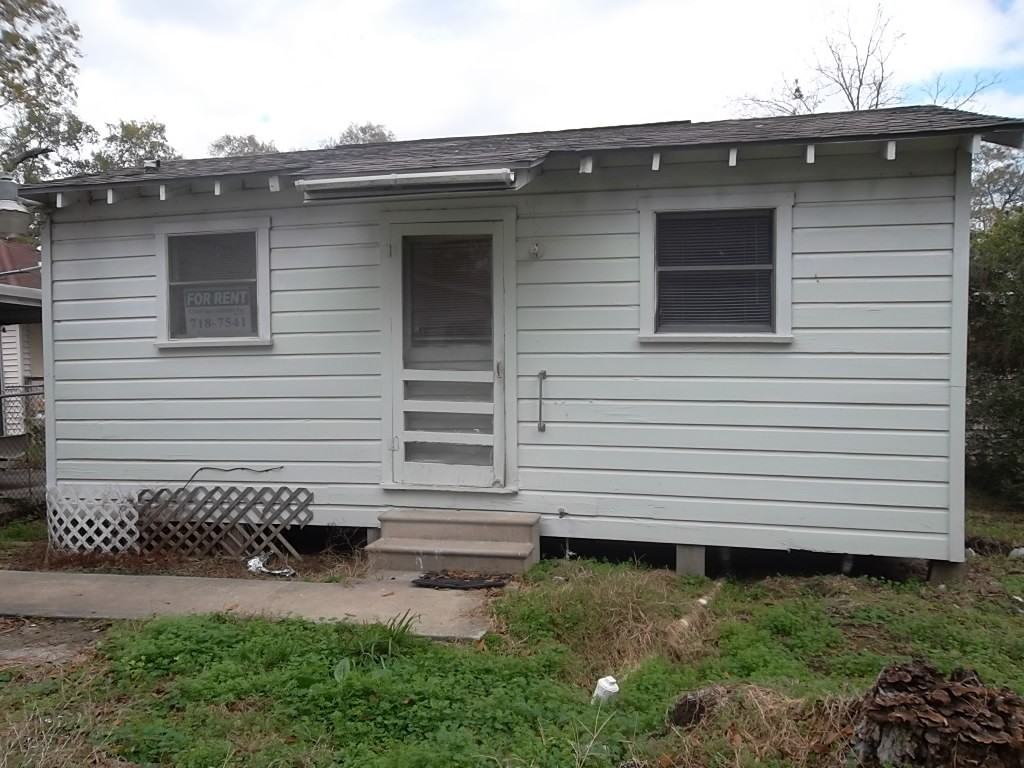 2040 1/2 Kingsley Dr - Photo 2 of 6