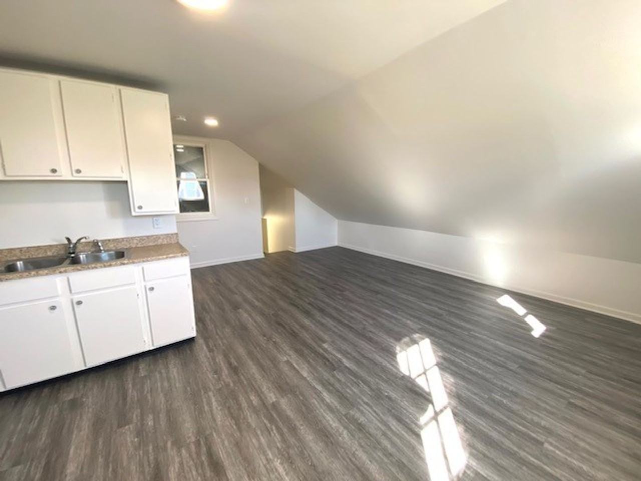 9459 Sharpsburg Pike - Photo 4 of 13