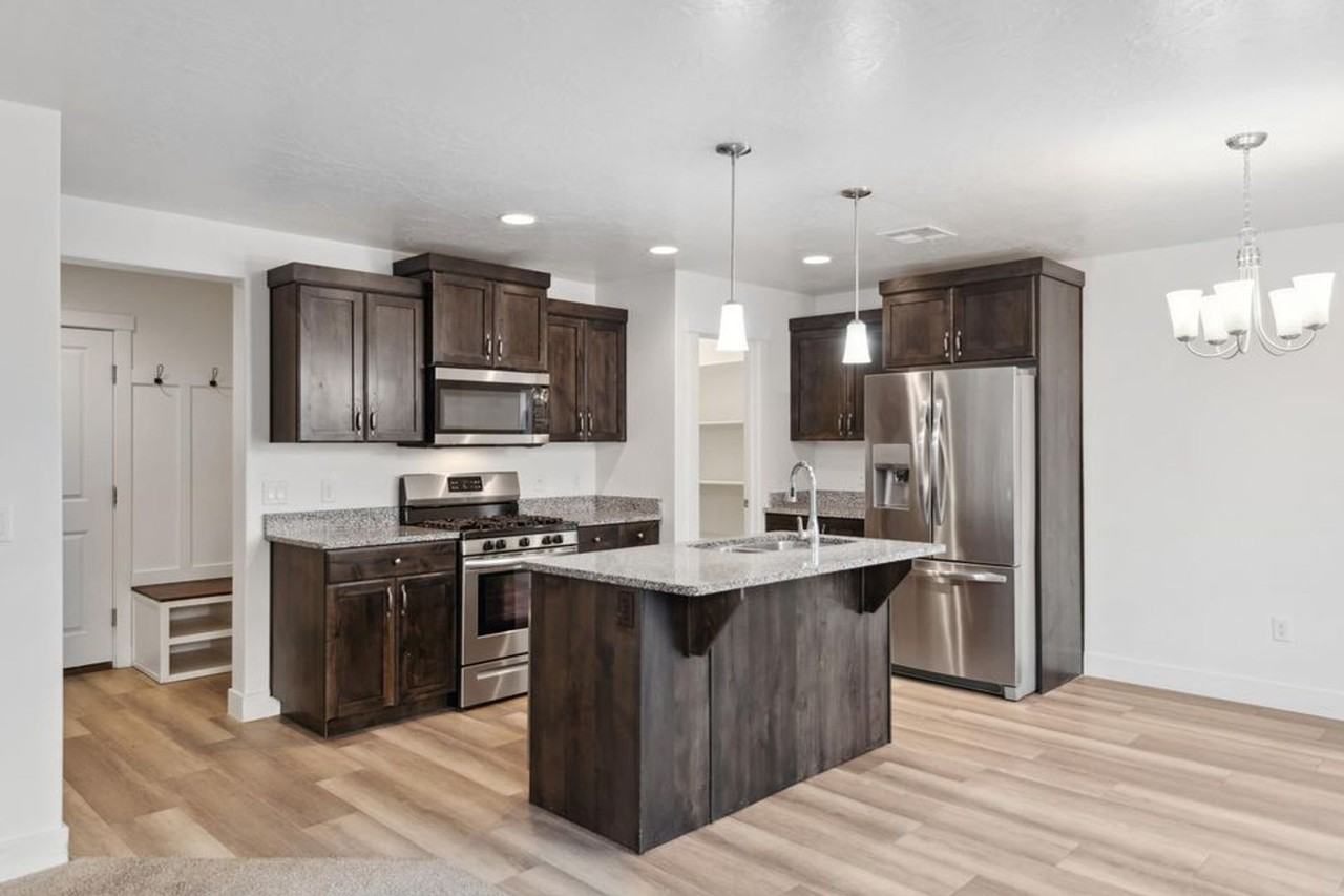 5848 S Challenger Way - Photo 2 of 50